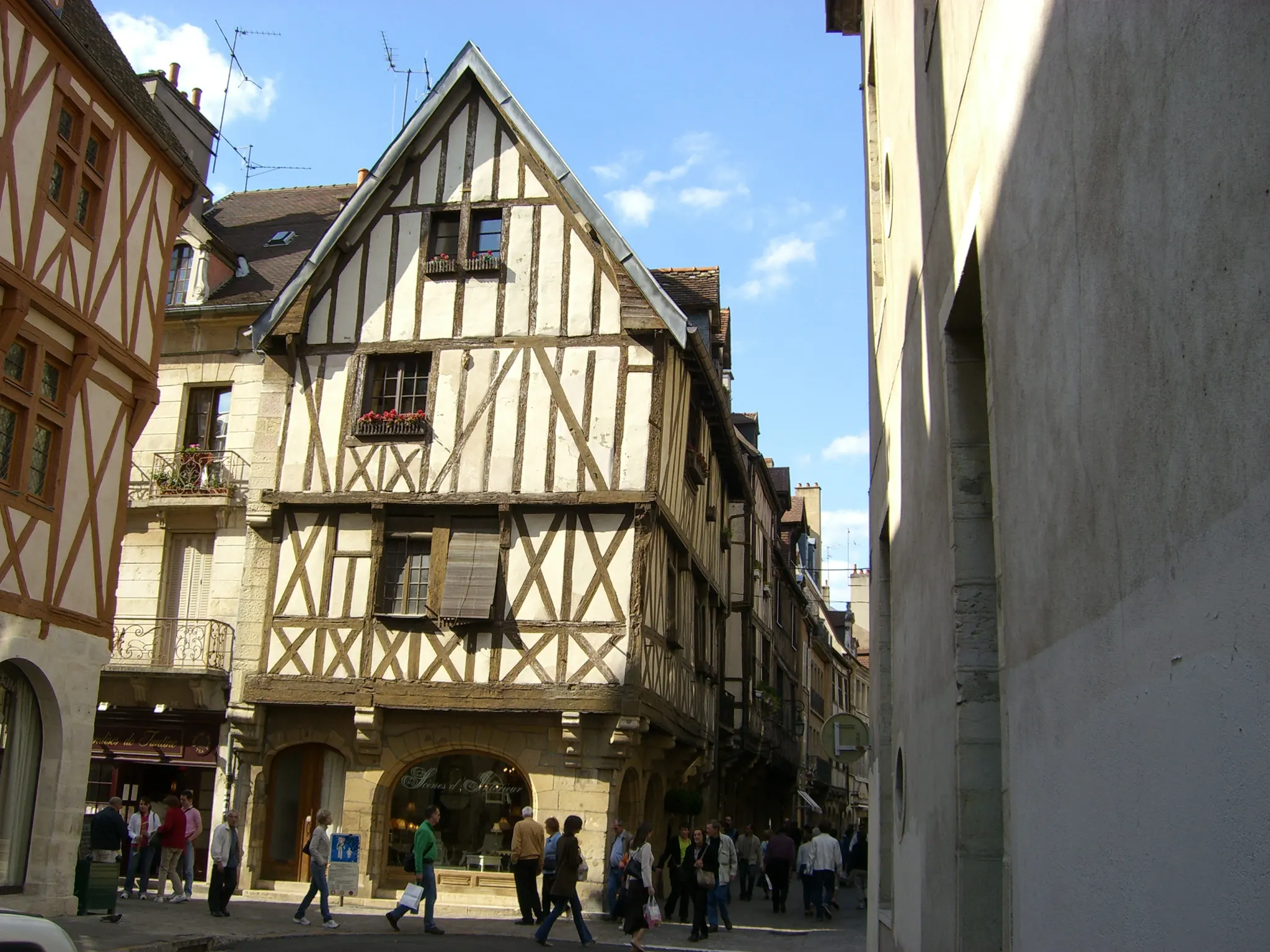 2006 Jun - Historic half-timbered houses on Rue Verrerie - Dijon